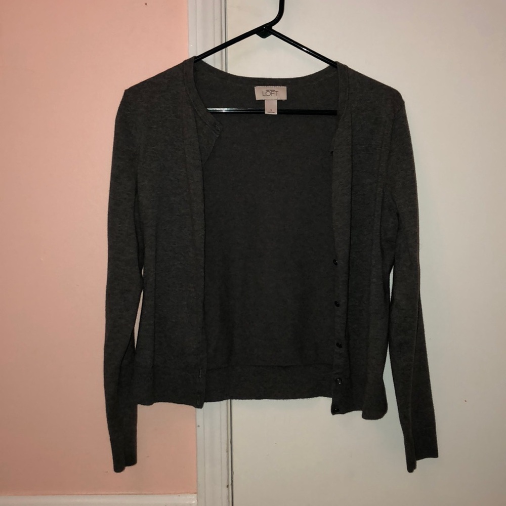 Sweater never worn!!!